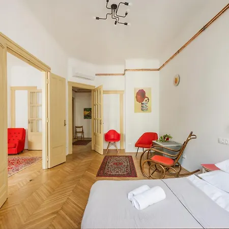 Budapestayz - Baross * Budapest