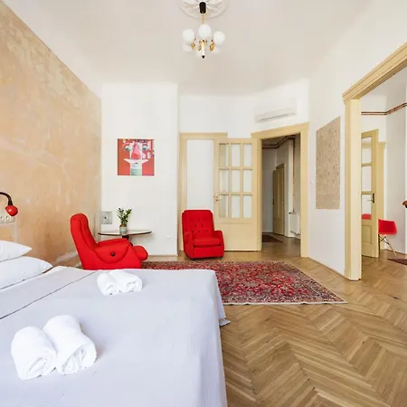Budapestayz - Baross Apartman