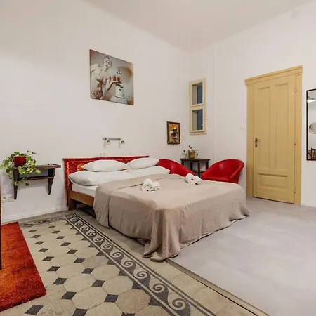 Budapestayz - Baross Apartamento *