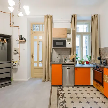 Budapestayz - Baross Apartamento *