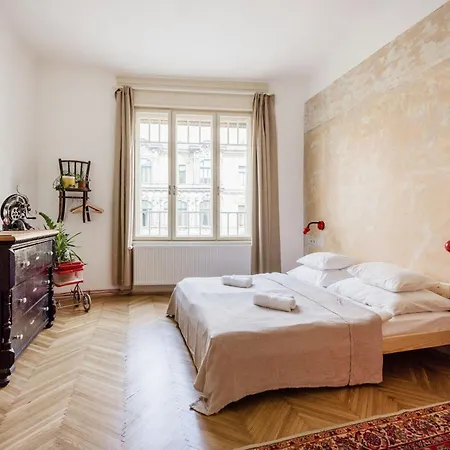 Budapestayz - Baross Apartamento